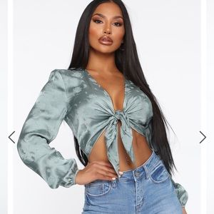 NWT satin tie fashion nova top